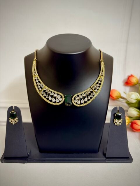 Emerald Elegance Statement Necklace Set